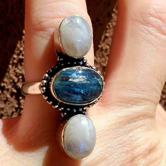 New Kyanite & Rainbow Moonstone 925 Silver Ring. - Picture 3 of 12